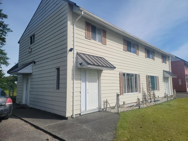 2058 Maple Crescent furnished home