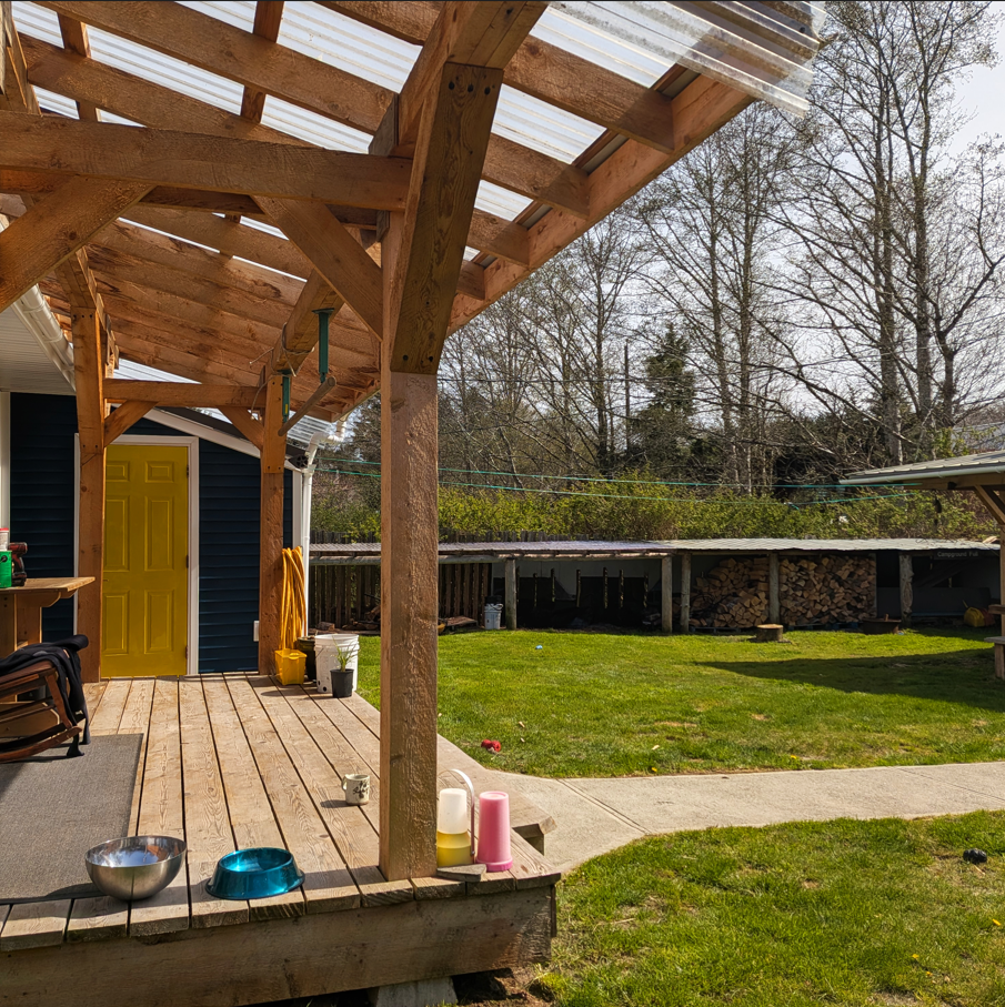 https://realestate.haidagwaiitrader.com/wp-content/uploads/Deck.png