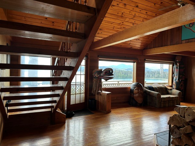https://realestate.haidagwaiitrader.com/wp-content/uploads/Living-Room1.jpg