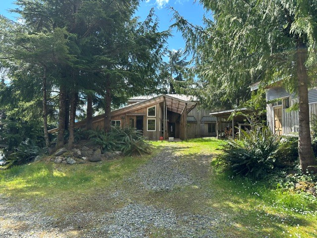 https://realestate.haidagwaiitrader.com/wp-content/uploads/back-entrance.jpg